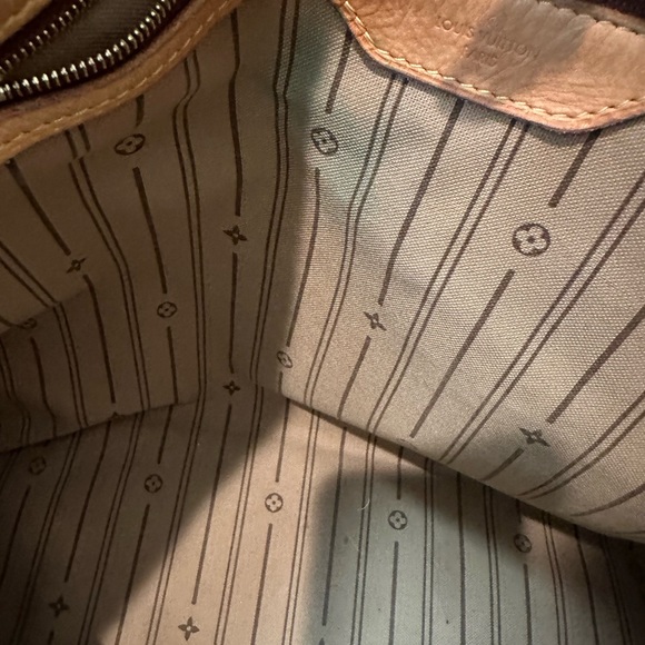 Louis Vuitton Delightful MM Bag - Picture 10 of 10